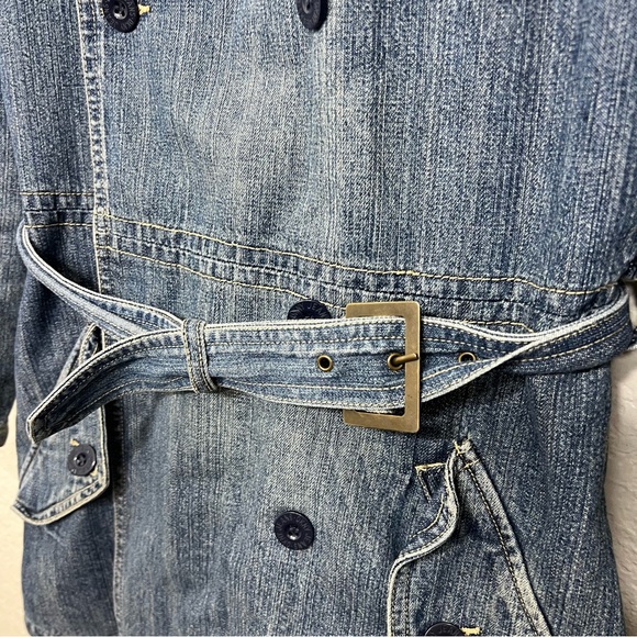 Y2K DKNY Denim Jean Jacket Faux Fur Collar Belted Trench Style Size 6 - Picture 8 of 14